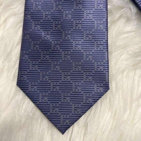 Gucci Tie Blue 100% Silk Made in Italy - Picture 2 of 7